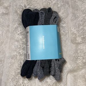 COPY - Bombas solid youth socks 4 pack